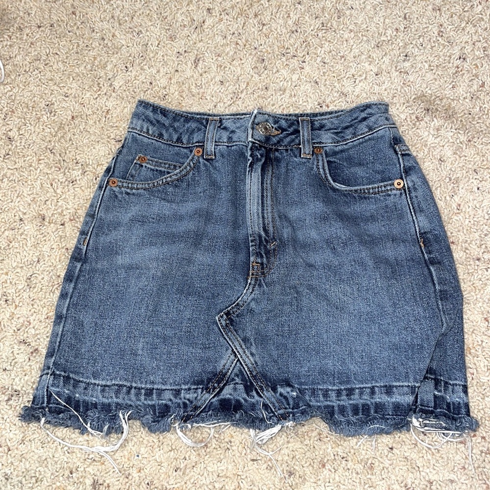Jean skirt - sz. 0 - the perfect Jean skirt, just too small for me now:((